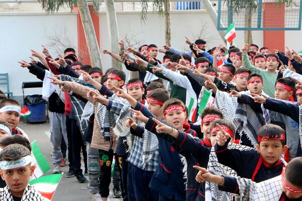 به صدا درآمدن زنگ یاوران انقلاب در فشافویه 