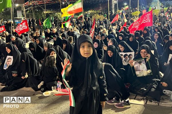 تجمعات شبانه مردم؛ تجدید عهد با آرمان‌های رهبر شهید و لبیک به رهبر