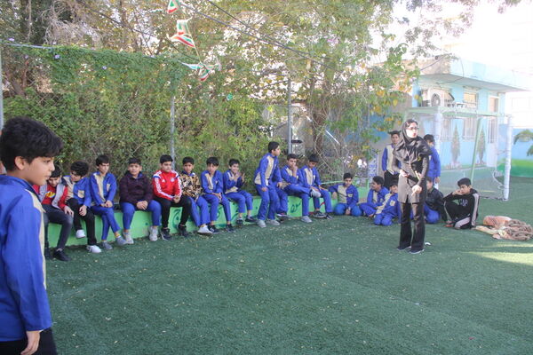 مسابقات بومی محلی در مدرسه شجاعی فر شهرستان بوشهر
