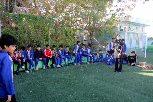 مسابقات بومی محلی در مدرسه شجاعی فر شهرستان بوشهر
