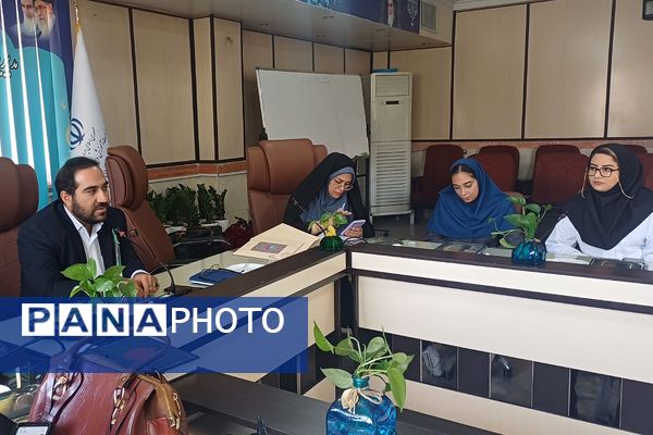 تقدیر از مراقبین سلامت و ارگان‌های مرتبط با حوزه سلامت در اداره آموزش و پرورش شهریار 