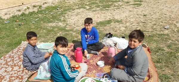 برنامه صبحانه سلام در مدرسه شهید معتمدی گز کوه