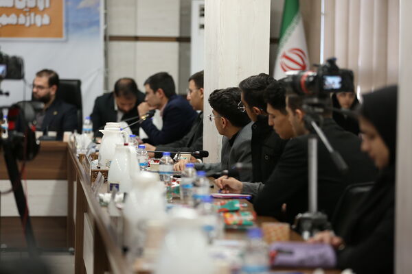 نشست اعضای کارگروه تدوین سند دوازدهمین دوره مجلس دانش‌آموزی جمهوری اسلامی ایران 