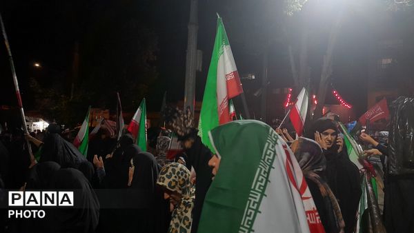 تجمع‌ حماسی مردم نظرآباد در بیش از هفتاد روز