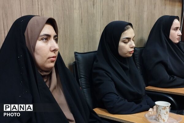 آیین تجلیل از فعالان حوزه پرورشی در بهارستان دو