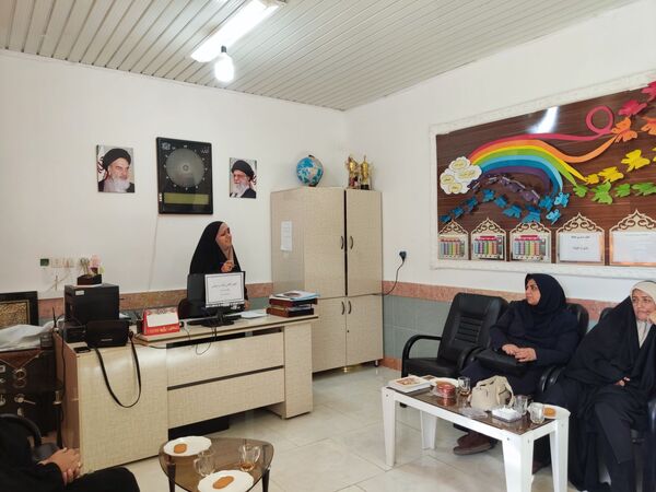 اولین جلسه انجمن اولیا و مربیان در دبستان رضای ۸ طرقبه شاندیز