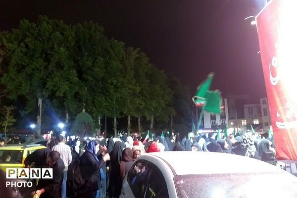راهپیمایی مردم اندیشه فاز یک در مقابل مسجد امام جعفر صادق 