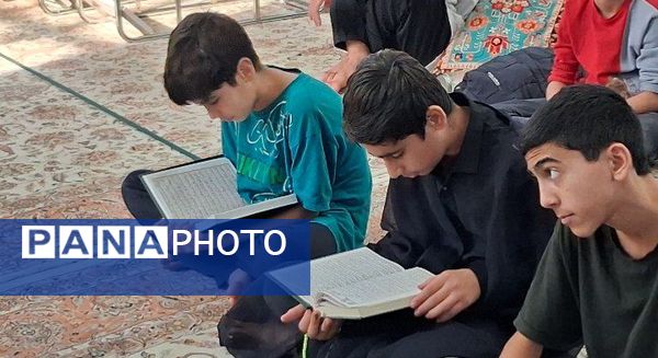 محفل قرآنی معتکفین مسجد جامع کاشمر