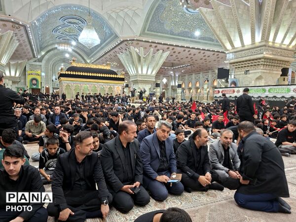 احلی من العسل؛ عطر نوجوانی در مصلای امام با یاد حضرت قاسم(ع)