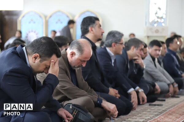 هم‌نوایی جامعه فرهنگیان تهران در سوگ رهبر شهید
