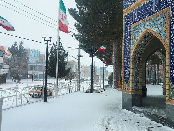 برف و بارانی همراه با شادی در شهرستان زاوه