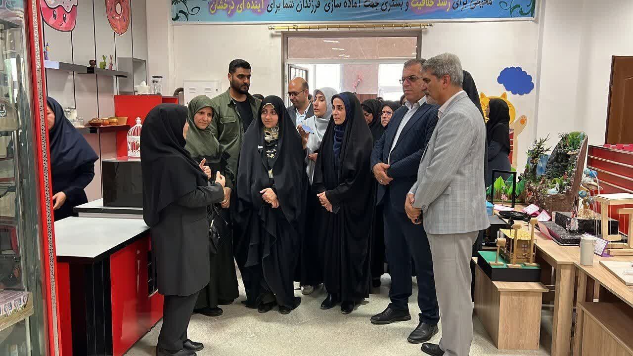 معاون رییس جمهور: از توسعه آموزش‌های فناورانه برای دختران حمایت می‌شود