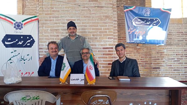  خدمت رسانی ادارات و سازمان‌های شهرستان نیشابور در میز خدمت نماز جمعه
