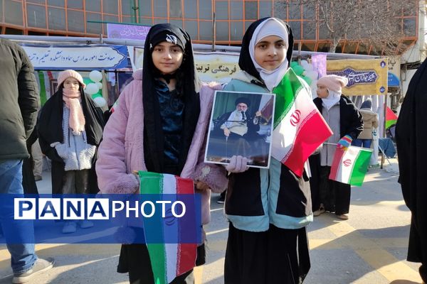 حماسه باشکوه راهپیمایی22 بهمن دراستان اردبیل 