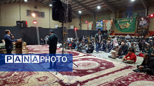 مراسم گرامیداشت نخستین سالگرد تدفین شهید گمنام در بوستان لاله قم