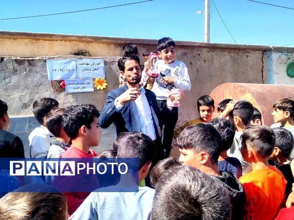 هر دانش‌آموز یک مسواک