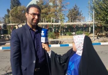 برگزاری مراسم گلباران مزار شهدا در امام زاده محمد کرج