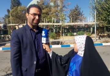 برگزاری مراسم گلباران مزار شهدا در امام زاده محمد کرج