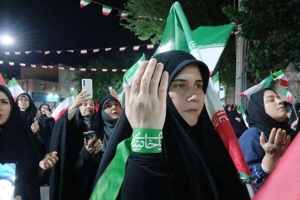 صدمین شب پایداری و ایستادگی مردم پای ایران اسلامی 