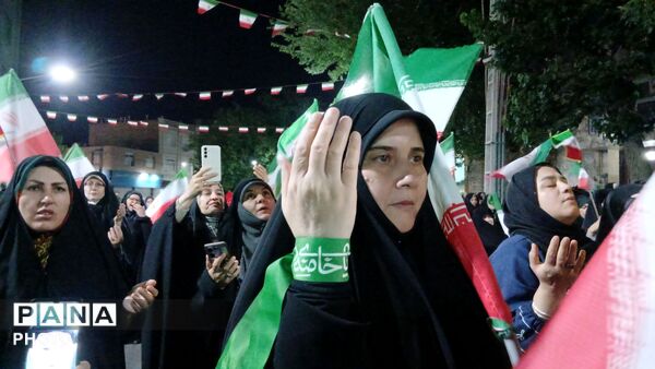 صدمین شب پایداری و ایستادگی مردم پای ایران اسلامی 