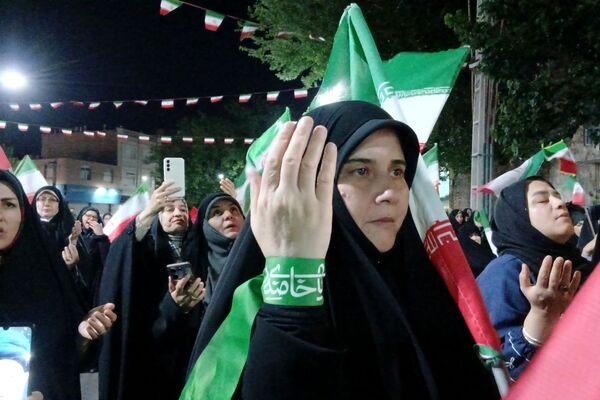 صدمین شب پایداری و ایستادگی مردم پای ایران اسلامی 