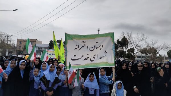  مشقِ اقتدارِ دخترانِ سرخسی در مطلعِ فجرِ ۴۷