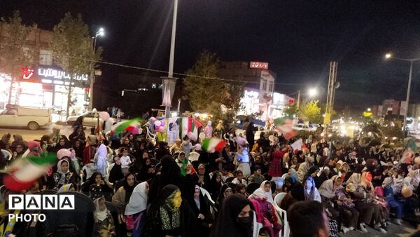 اجتماع بزرگ دختران جان فدای ایران به یاد دختران میناب 