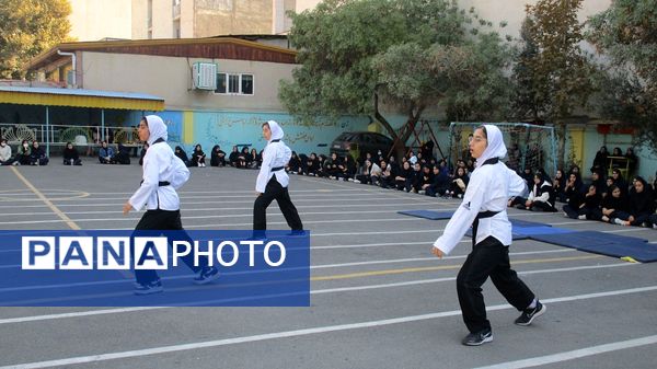 برگزاری المپیاد درون مدرسه‌ای‌شاهد شهید کلانتری ناحیه یک کرج