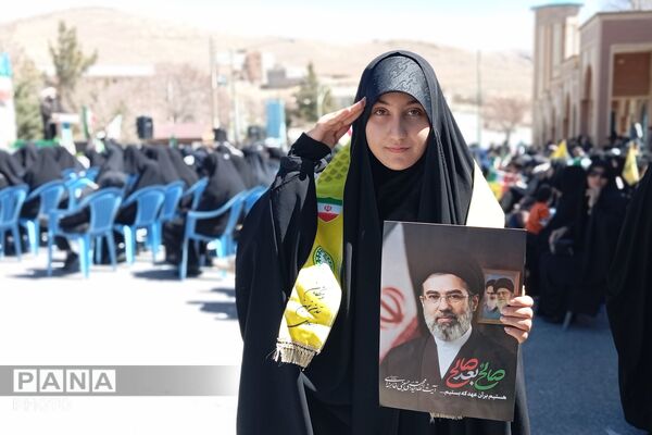 قاب‌های خبرنگار پانا از بیعت دانش‌آموزان پیشتاز چهارمحال وبختیاری با رهبر امت