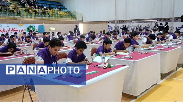 درخشش دانش‌آموز خبرنگار پانای استان مرکزی در مسابقه‌ کودکان هوشمند اراک