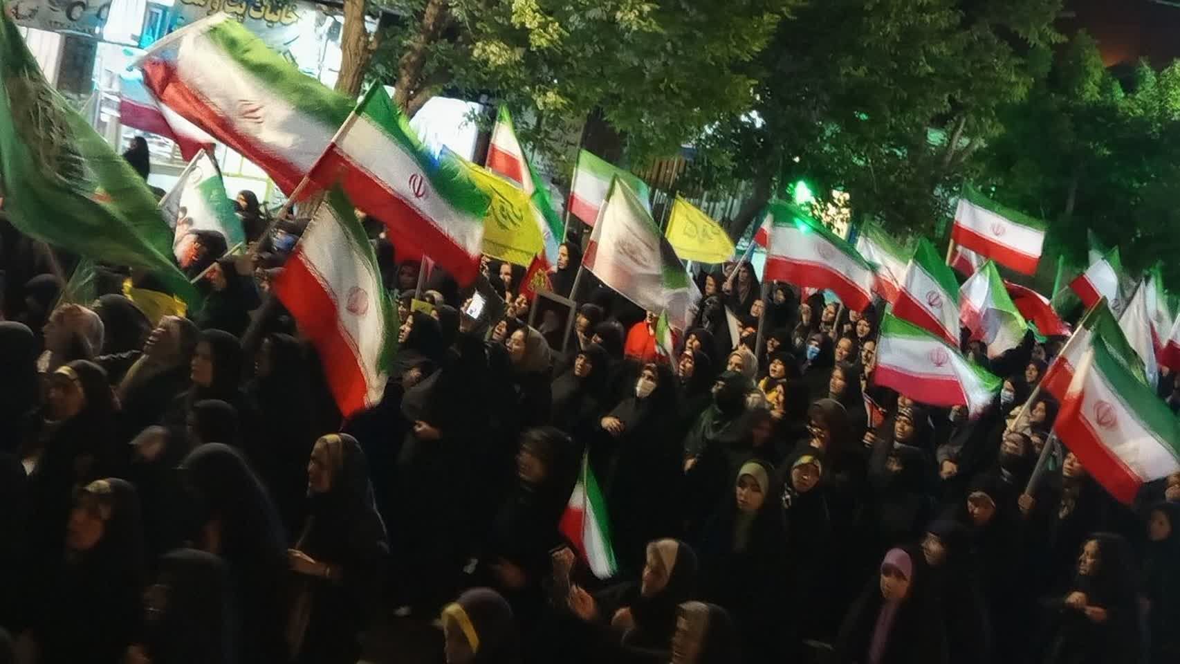 آینده‌سازان شازند در میدانِ اتحاد؛ نسل چهارمی‌ها پای‌کار اقتدار ایران