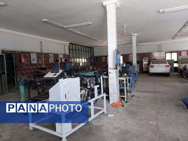 بازدید از مرکز فنی‌وحرفه‌ای حاجی‌آباد