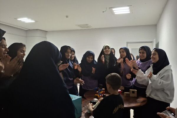 اردوی یک روزه دبیرستان امام خامنه‌ای در موسسه فرهنگی ورزشی ایثار 