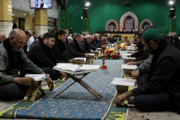 جزء خوانی قرآن کریم در حسینیه اعظم زنجان 