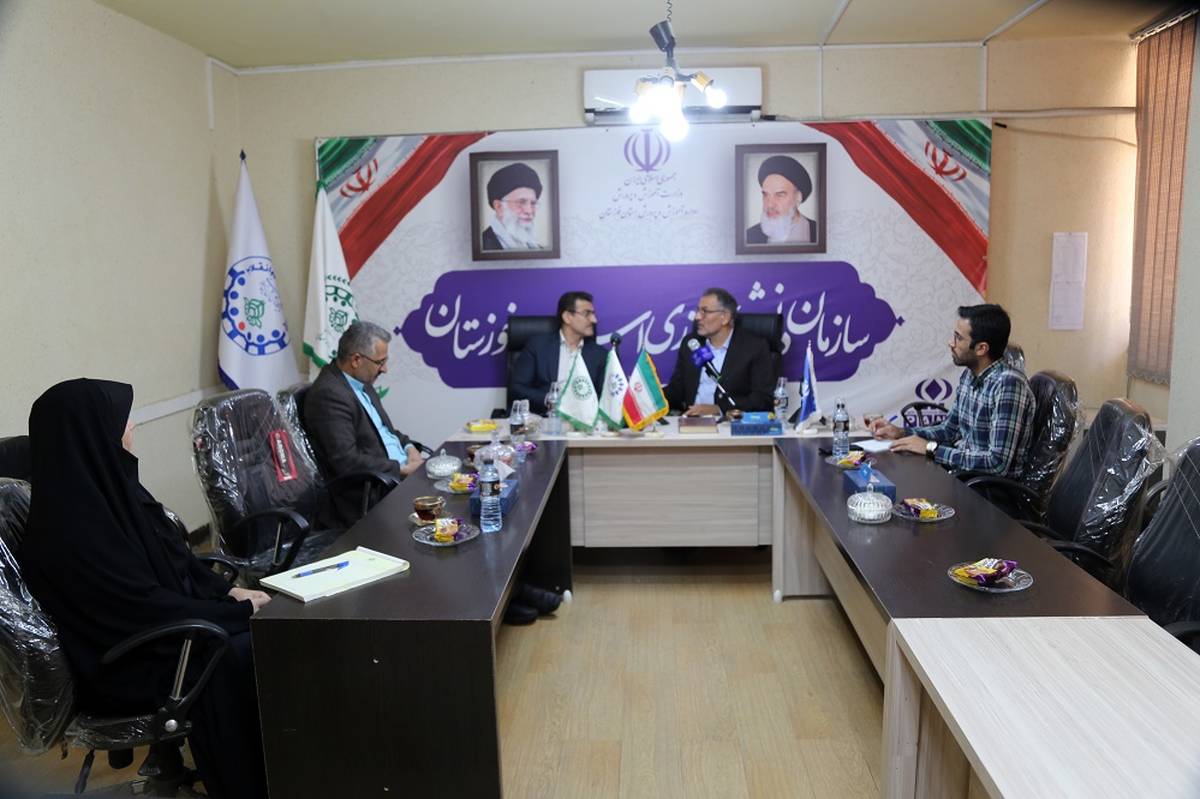 نشست هماهنگی و برنامه ریزی برای برگزاری جشن عاطفه ها