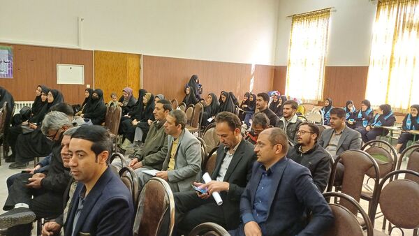 مراسم تقدیر از مربیان پرورشی شهرستان کمیجان