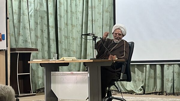 برگزاری دوره آمورشی طرح اندیشه اسلامی «دانا» در اشکذر