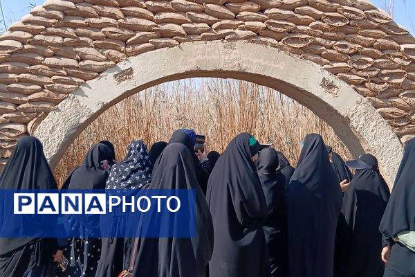 پای بر خاک داغ شلمچه؛ دل‌ها در گرو یاد شهدا