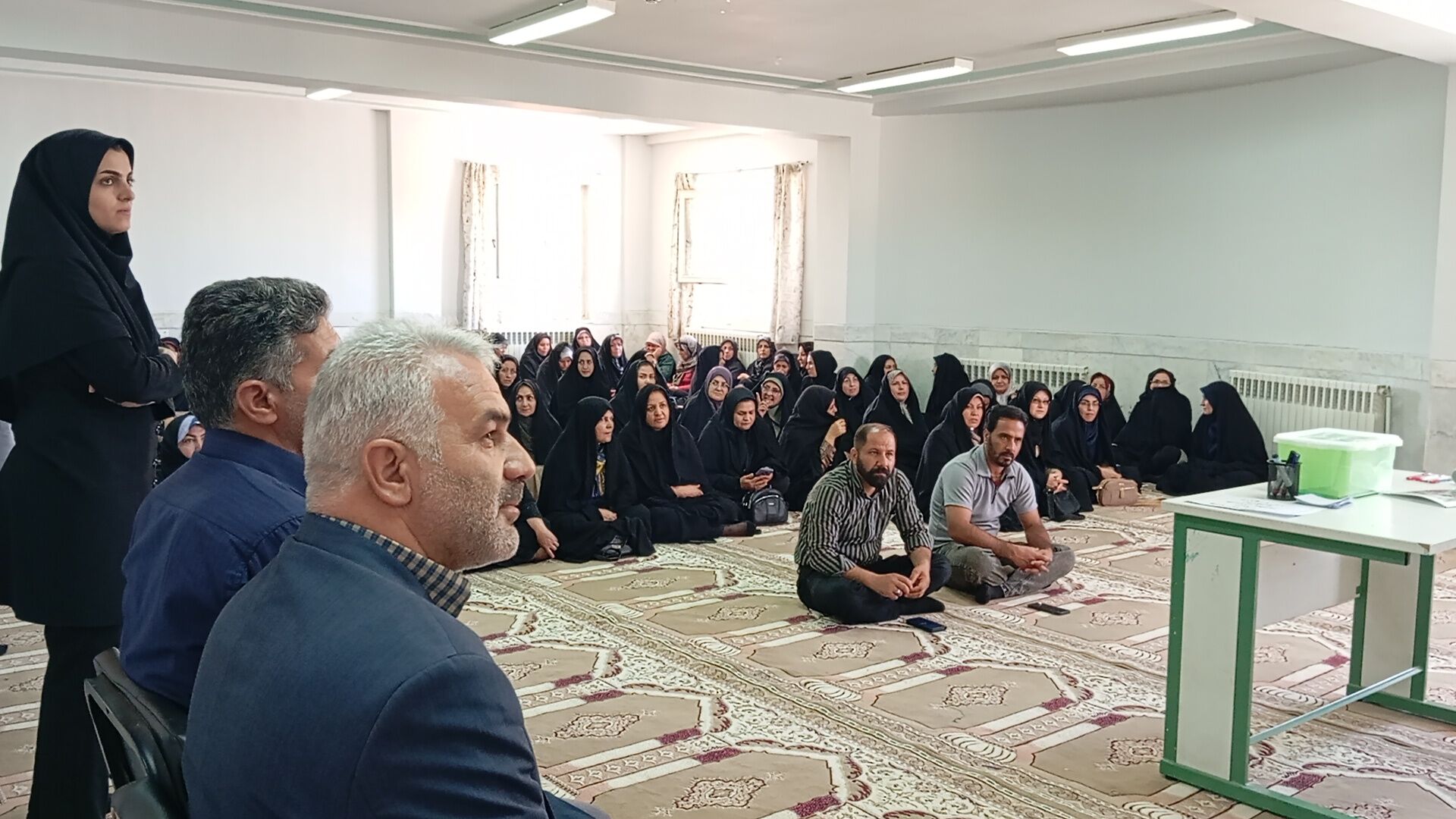 ارتقای مشارکت اولیا و مربیان در هنرستان حضرت زهرا (س) بن