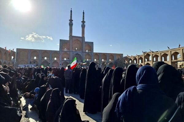 یزد، عزادار در سوگ پدر