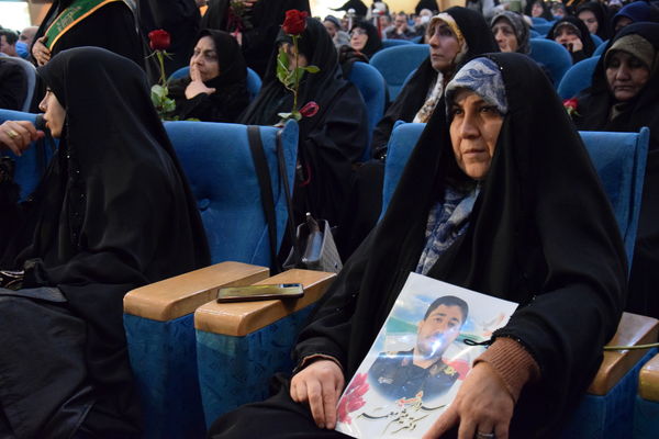 همایش دهه بصیرت و گرامیداشت سردار دلها در سالن نژاد فلاح کرج