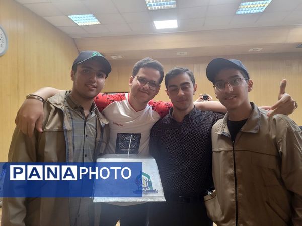 درخشش هنرستان آزادی فلسطین در چهارمین دوره مسابقات کشوری کید‌کد