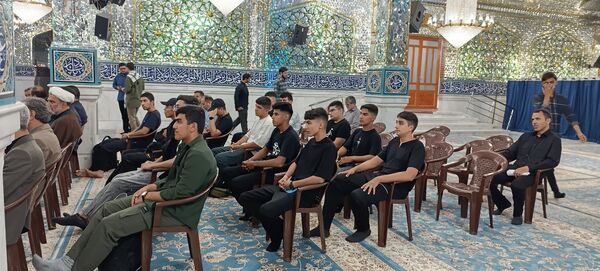 بدرقه دانش‌آموزان اعزامی به پیاده‌روی اربعین 