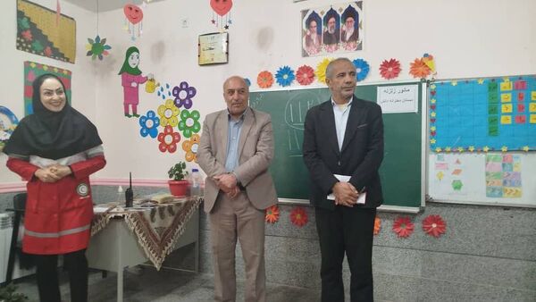 برگزاری مانور زلزله در مدرسه دانش سی سخت 