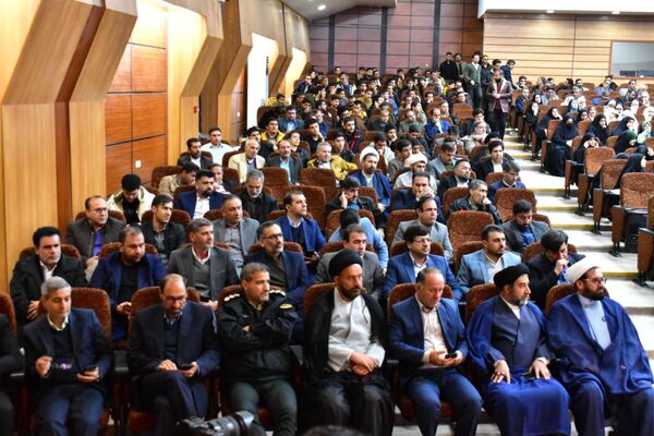 هفتمین اجلاسیه استانی نماز در یاسوج