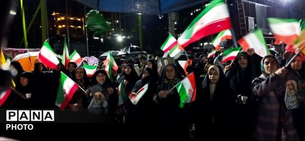 طنین روشنِ بیداری، همدلی و سربلندی ملت ایران در راهپیمایی‌های شبانه