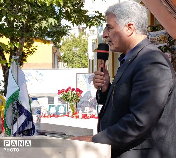 جشن عاطفه‌ها در مدرسه شهید فاطمه کفاش