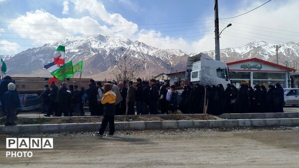 روستای دزک در سوگ ولی امر مسلمین