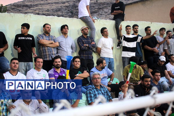 جشن صعود خیبر خرم‌آباد در ورزشگاه تختی