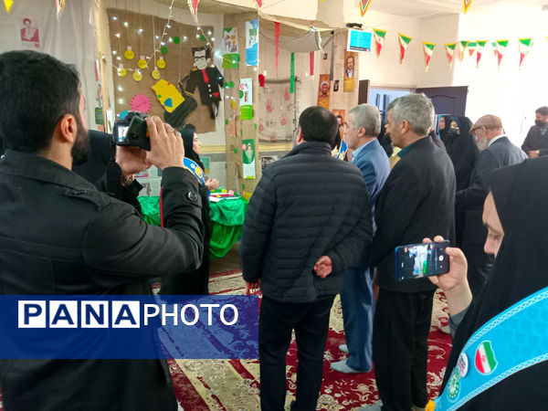 حال و هوای نمایشگاه مدرسه انقلاب در شهر جعفریه قم